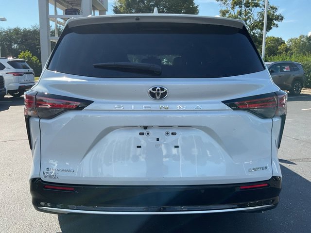 New 2026 Toyota Sienna Van
