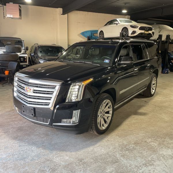 2018 Cadillac Escalade ESV Platinum 4WD