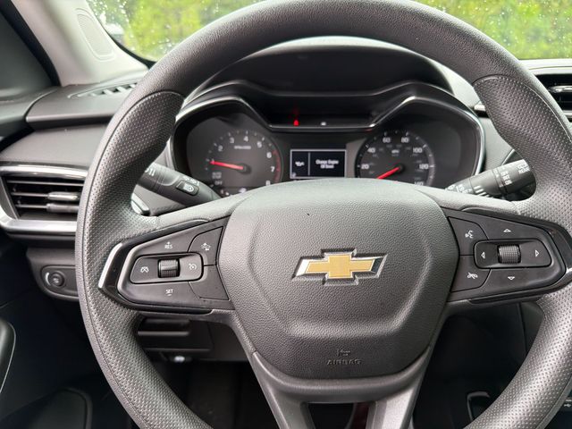 Used 2023 Gray Chevrolet LT image 17