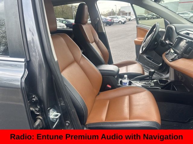 2018 Toyota RAV4 Hybrid Limited photo