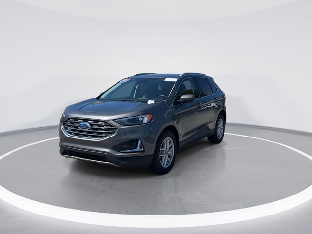 Used 2022 Gray Ford SEL image 3