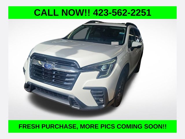 Crystal White Pearl 2023 Subaru Ascent Limited 8-Passenger AWD SUV / Crossover All-Wheel Drive Continuously Variable Transmission