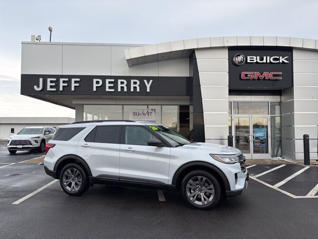 2026 Ford Explorer Active AWD