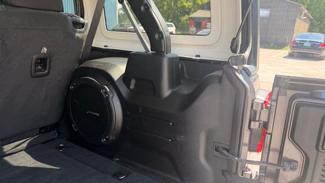 Used 2020 Jeep Wrangler SUV