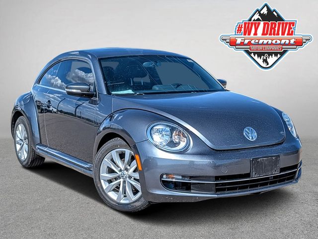 Platinum Gray Metallic 2013 Volkswagen Beetle Hatchback Front-Wheel Drive 6-Speed Dual Clutch