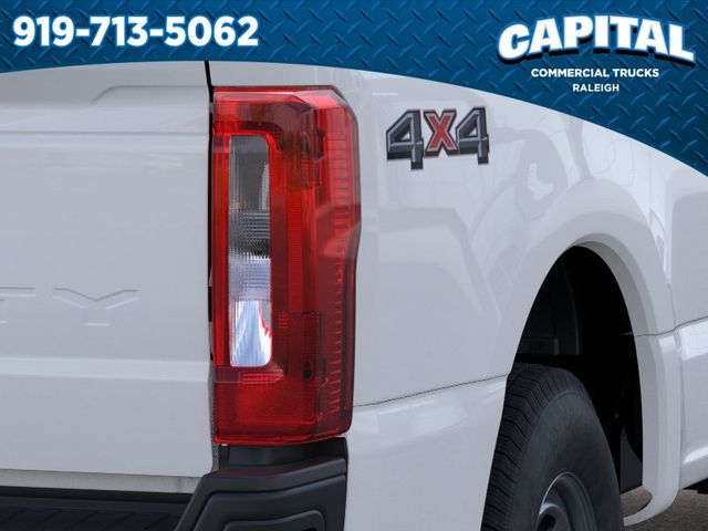 New 2026 White Ford XL image 23