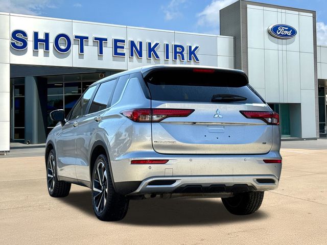 Used 2024 Silver Mitsubishi SE Black Edition w/Pano Roof image 6