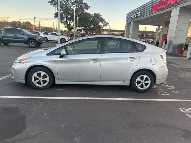 2013 Toyota Prius Two 26