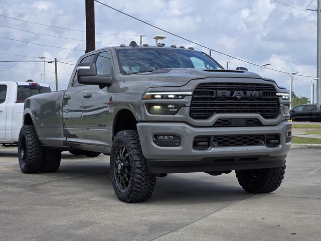 Ceramic Gray Clearcoat 2026 RAM 3500 Laramie Crew Cab LB DRW 4WD Pickup Truck Four-Wheel Drive 8-Speed Automatic