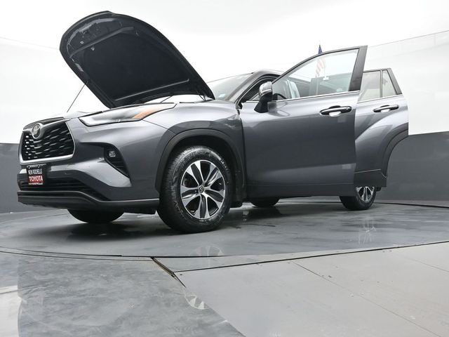 2021 Toyota Highlander XLE 47