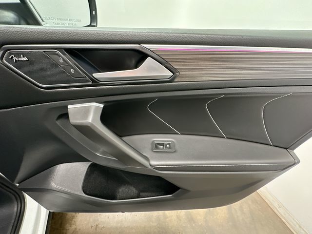 2022 Volkswagen Tiguan 2.0T SEL R-Line White at South Hills Kia