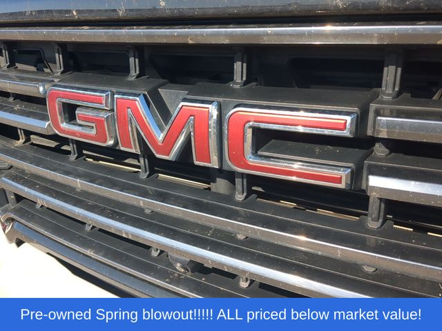 Used 2022 White GMC AT4 image 7