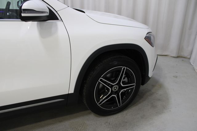 New 2026 White Mercedes-Benz GLA 250 image 36