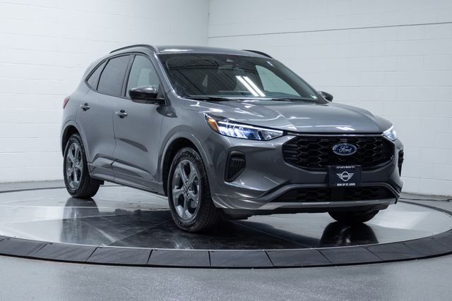 Carbonized Gray Metallic 2023 Ford Escape SUV / Crossover Front-Wheel Drive 8-Speed Automatic