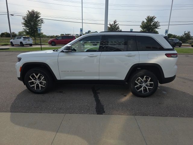 2025 Jeep Grand Cherokee Limited - Bright White Clearcoat exterior view 10
