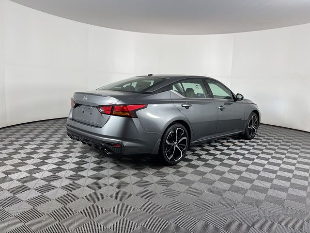 2025 Gun Metallic Nissan Altima 2.5 SR FWD Sedan
