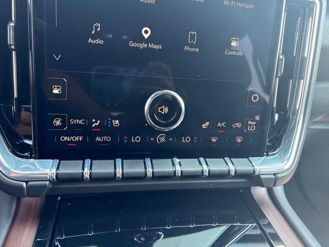 Used 2025 GMC Yukon SUV