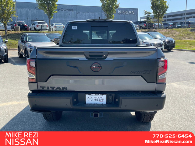 2024 Nissan Titan PRO-4X 3