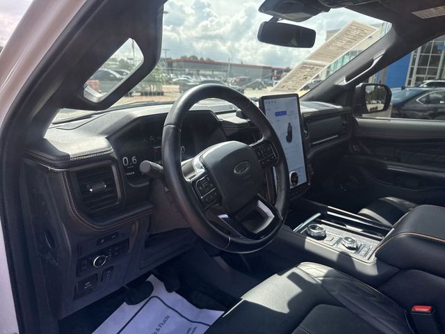 Used 2024 Ford Expedition SUV