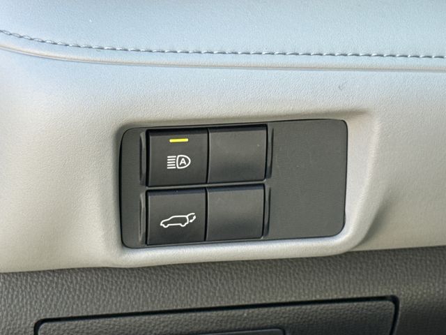 Used 2021 Toyota Highlander SUV