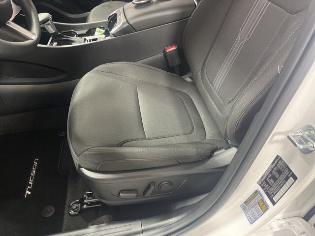 New 2026 White Hyundai SEL image 7