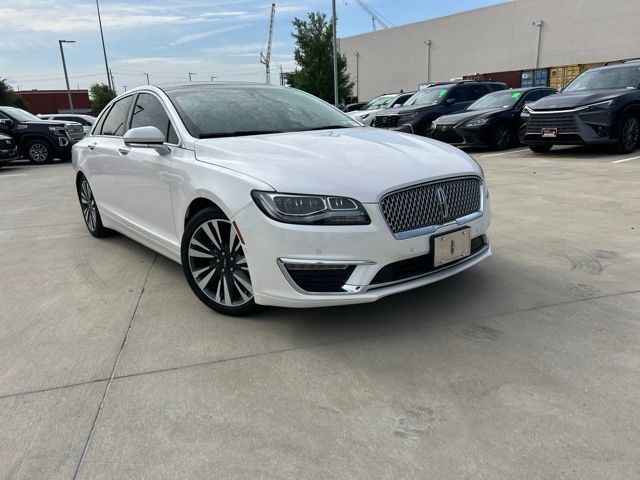 White Platinum 2019 Lincoln MKZ Sedan Front-Wheel Drive 6-Speed Automatic