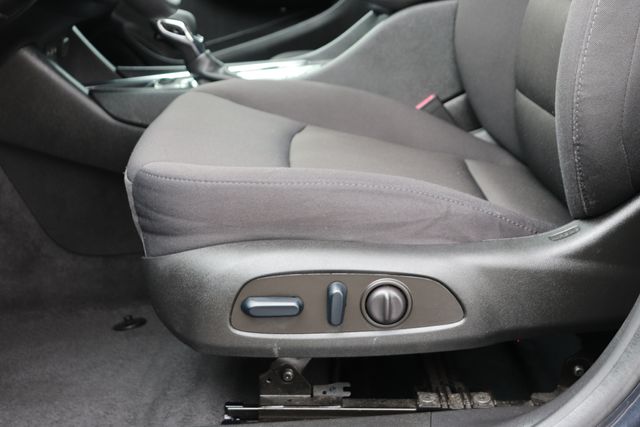 2023 Chevrolet Malibu LT photo