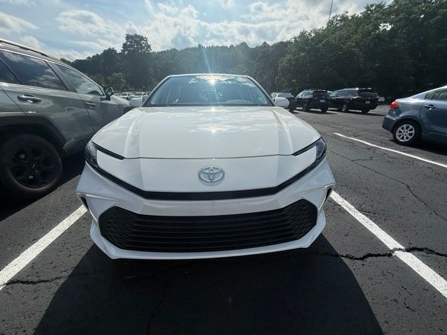 Photo 5 of 2025 Toyota Camry LE