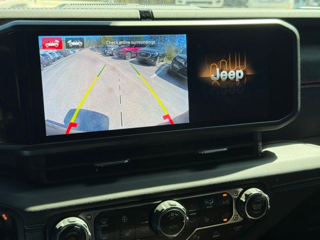 Used 2025 Jeep Wrangler SUV