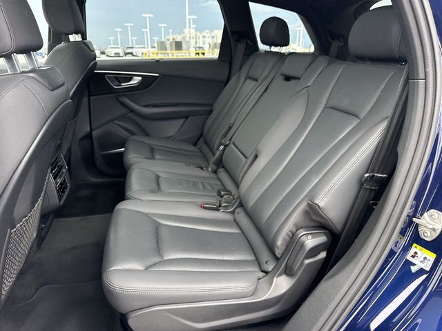 2021 Audi Q7 - $31,588