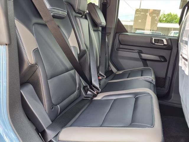 2025 Ford Bronco Outer Banks photo
