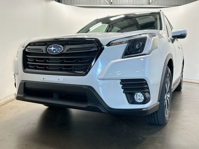 2022 Subaru Forester Limited White at Spitzer Acura