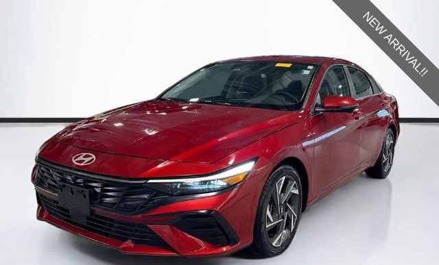 Red 2024 Hyundai Elantra Limited FWD Sedan Front-Wheel Drive Continuously Variable Transmission