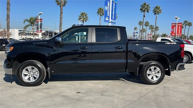 2024 Chevrolet Silverado 1500 LT 8