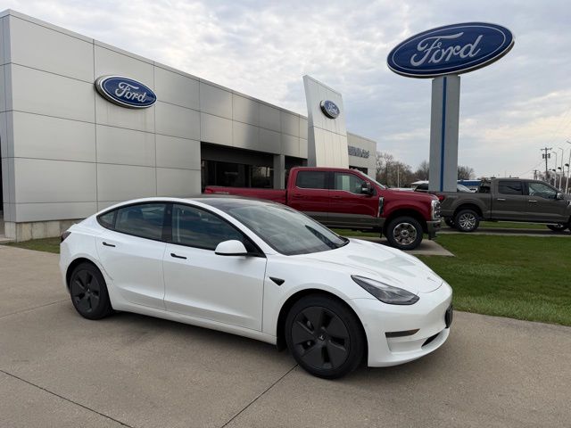 Pearl White Multi-Coat 2021 Tesla Model 3 Standard Range Plus RWD Sedan Rear-Wheel Drive 1-Speed Automatic