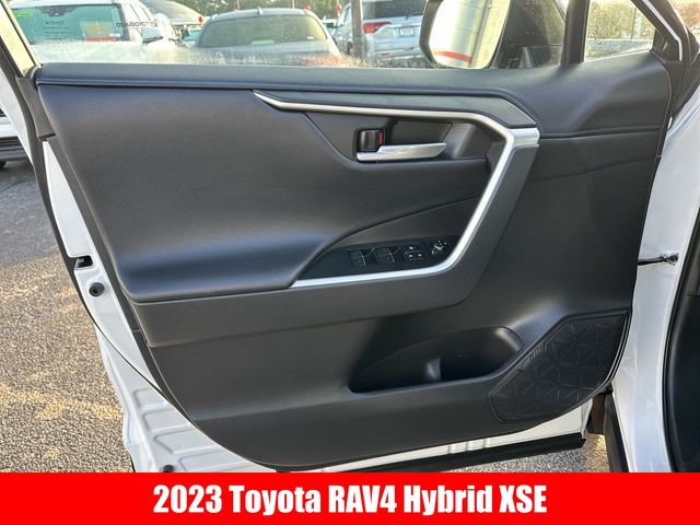 2023 Toyota RAV4 Hybrid XSE 4