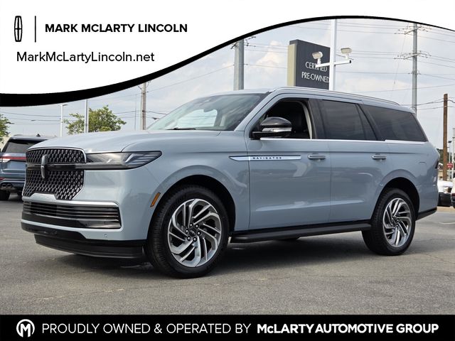 Gray Mist Metallic Tri-Coat 2027 Lincoln Navigator SUV / Crossover Four-Wheel Drive Automatic
