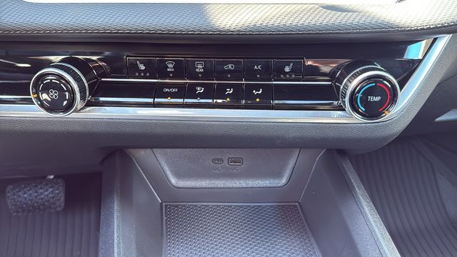 new 2026 Chevrolet Equinox car, priced at $30,820