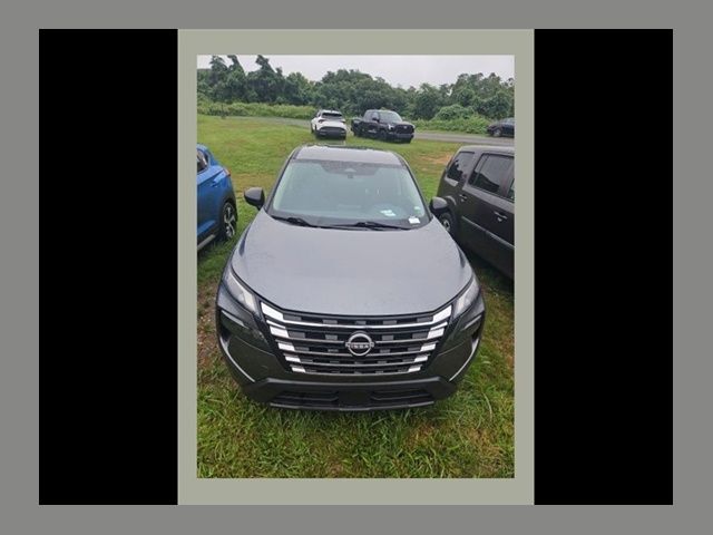 Gray (Gun Metallic) 2024 Nissan Rogue SUV / Crossover Front-Wheel Drive Continuously Variable Transmission