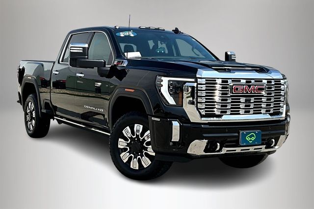 2025 GMC Sierra 3500HD Denali Crew Cab 4WD