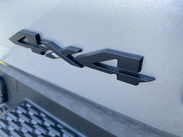 2026 Ram 1500 Big Horn/Lone Star - Billet Silver Metallic Clearcoat exterior view 12