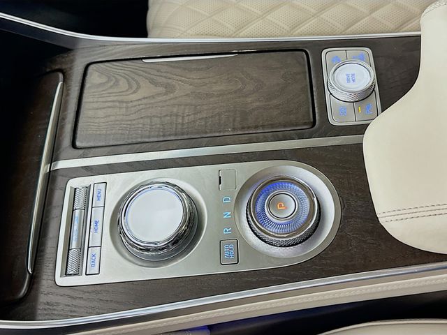 Thumbnail: 2023 Genesis GV80 - 17