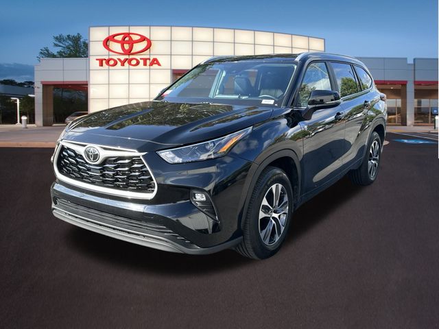 2024 Toyota Highlander XLE 29