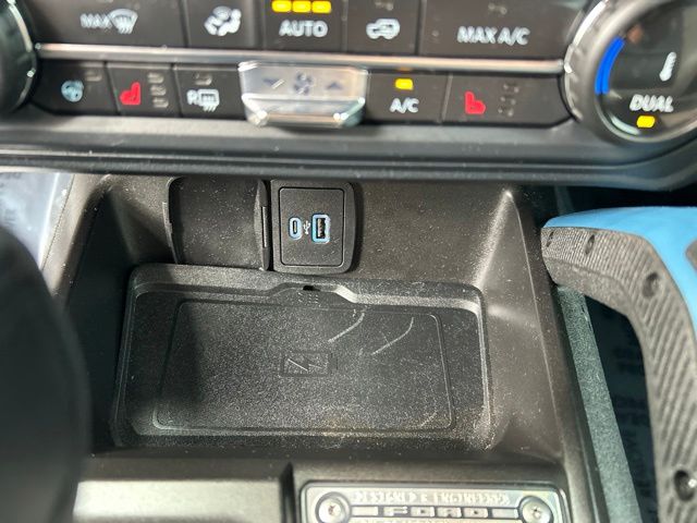 Used 2022 Black Ford Wildtrak image 22