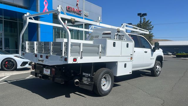 2024 Chevrolet Silverado 3500HD Work Truck 2