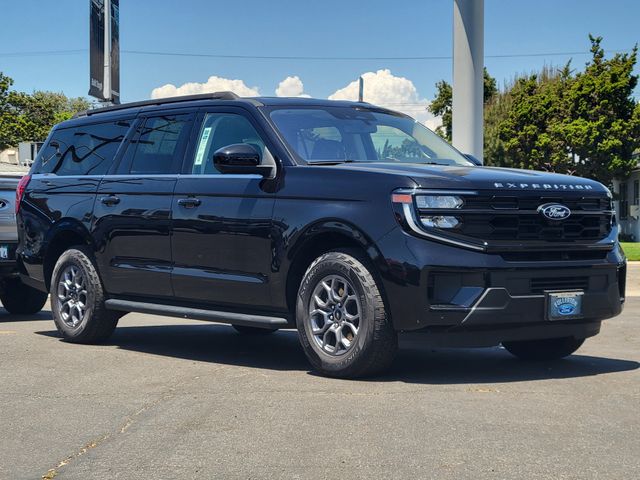 Black Metallic 2025 Ford Expedition SUV / Crossover 4X2 Automatic