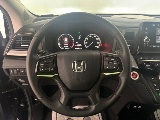 Used 2025 Honda Odyssey Van