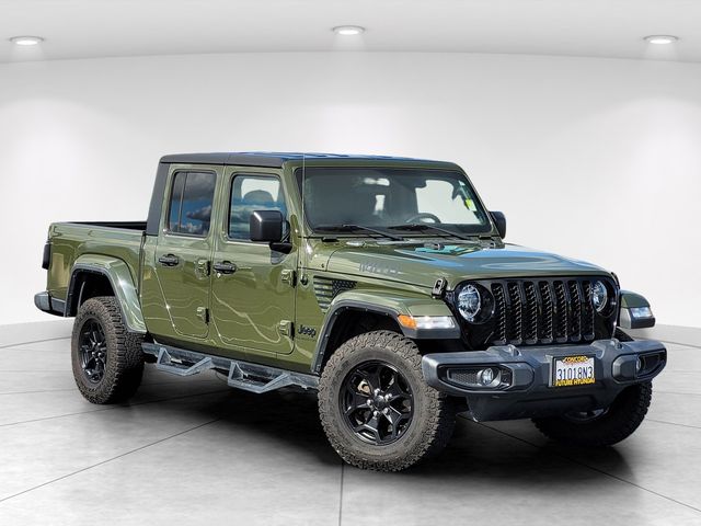 Sarge Green Clearcoat 2022 Jeep Gladiator Willys Crew Cab 4WD Pickup Truck Four-Wheel Drive 8-Speed Automatic