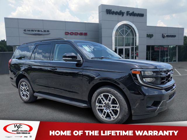 Black Metallic 2025 Ford Expedition SUV / Crossover Four-Wheel Drive Automatic