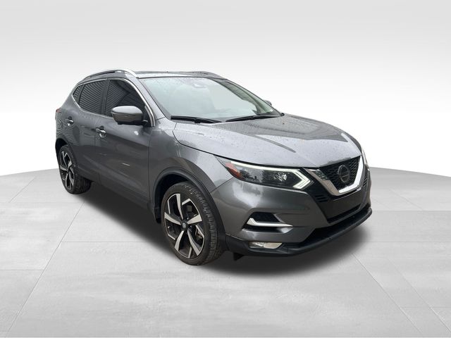 2022 Nissan Rogue Sport SL 2